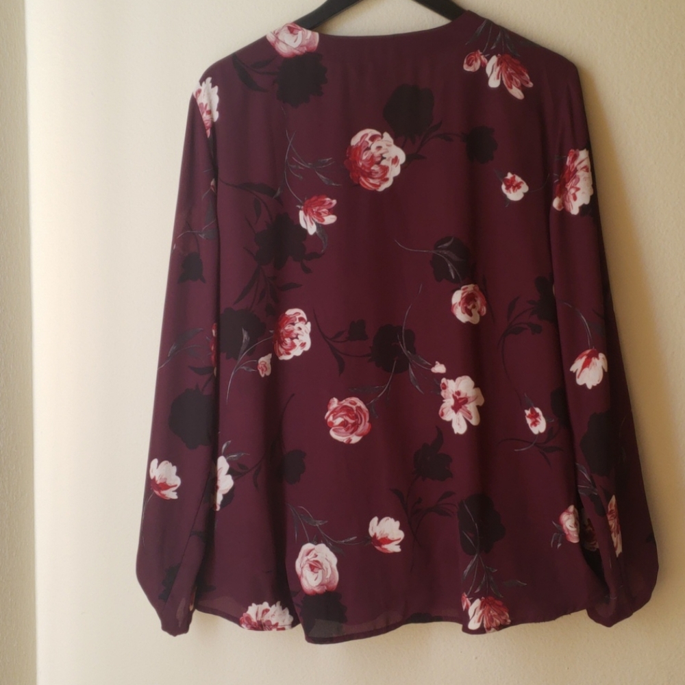 APT.9 MAROON FLORAL LONG SLEEVE BLOUSE - Picture 4 of 5